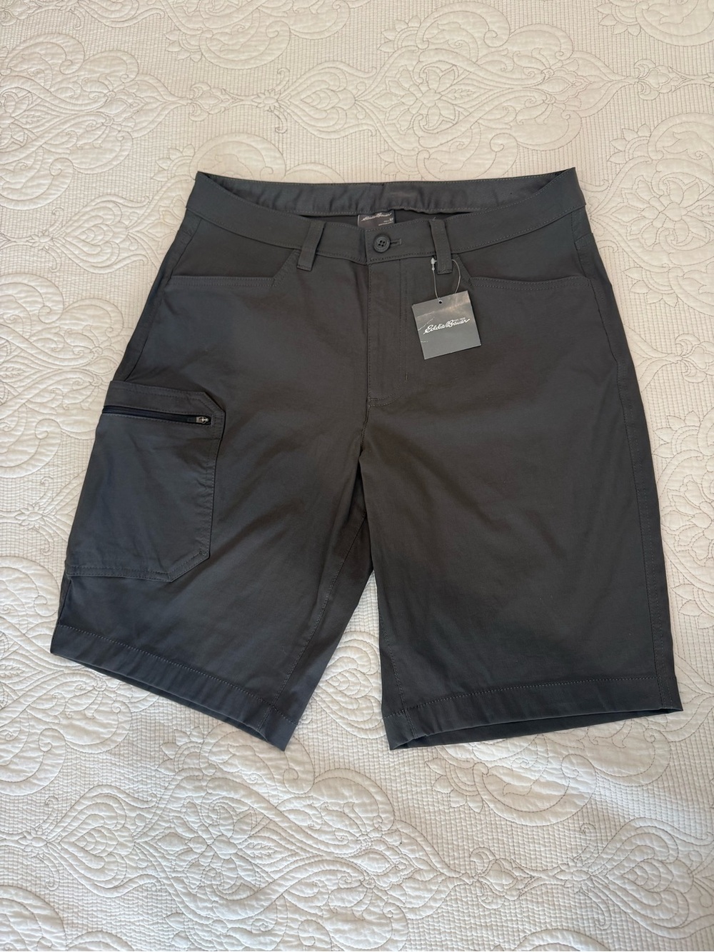 Eddie Bauer Dark Gray Outdoor Hiking Trail Shorts Zip Cargo Pocket NWT Sz 32